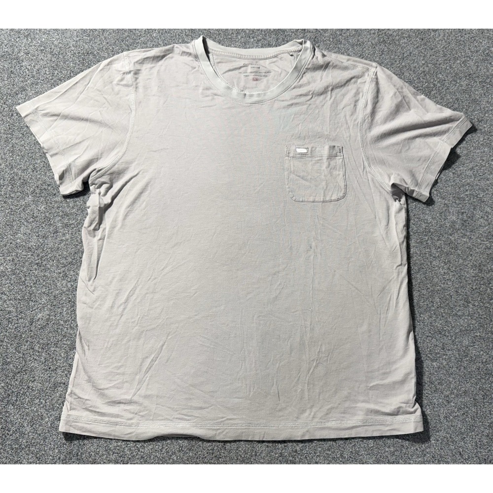 Daniel Buchler 100% Peruvian Cotton Men's T-shirt‎ Size Large Beige Short Sleeve